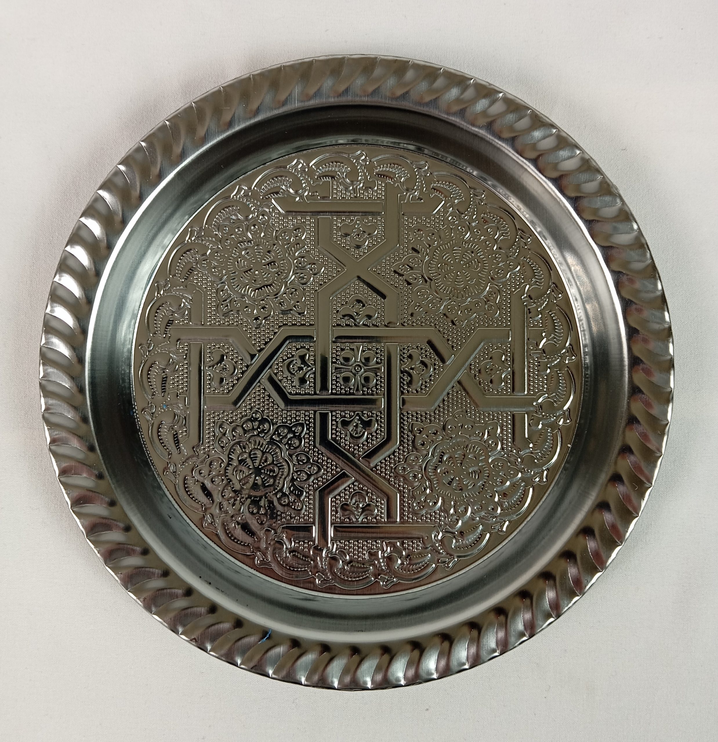 Lot de 14 Plateaux Rond en métal ( 0.71 cts / pcs )