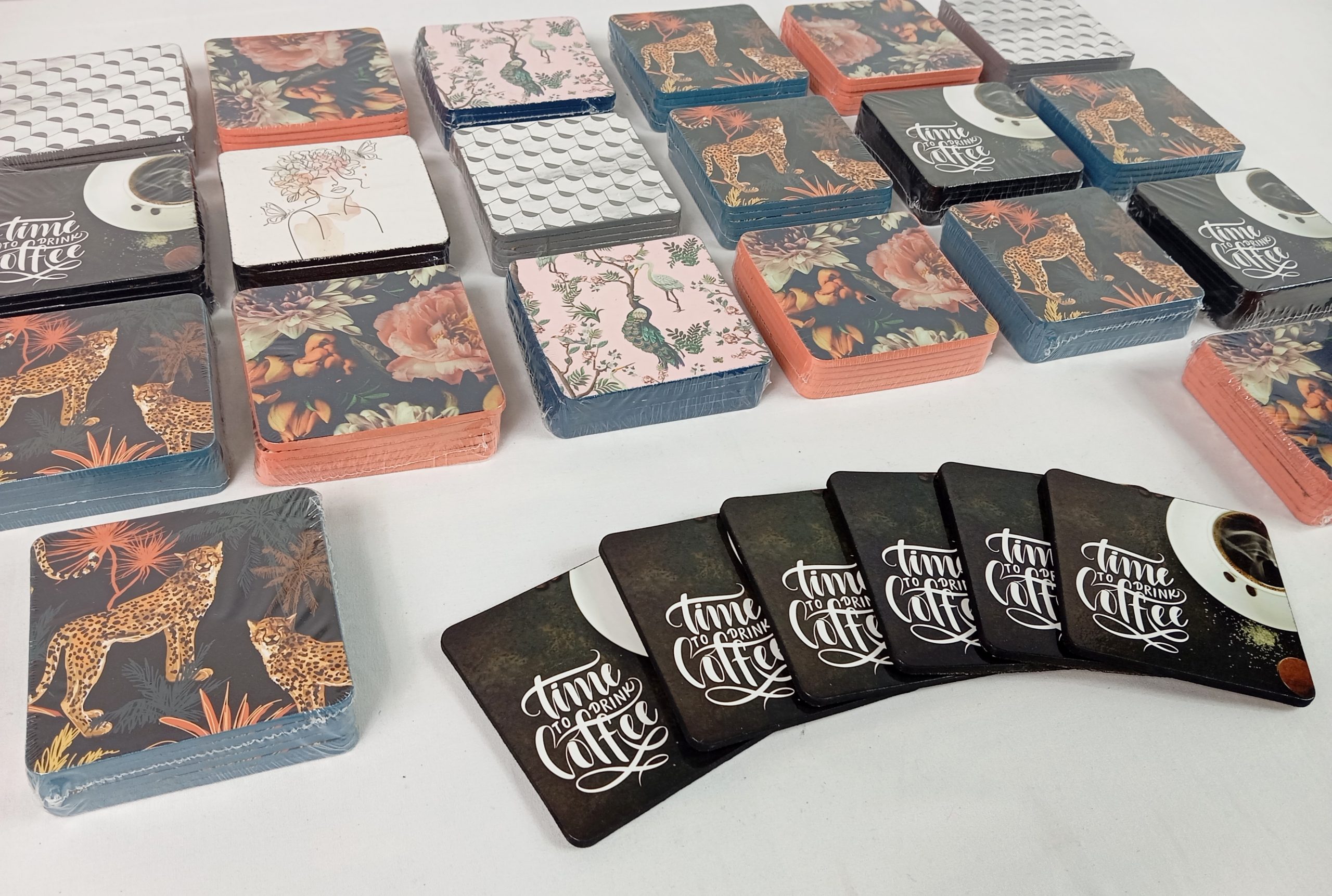 Lot 20 Paquets de 6 Sous-verres à motif ( 0.50 cts / paquet )